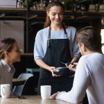 Plus de 7 clients sur 10 ressentent la hausse des prix en restauration, selon une étude