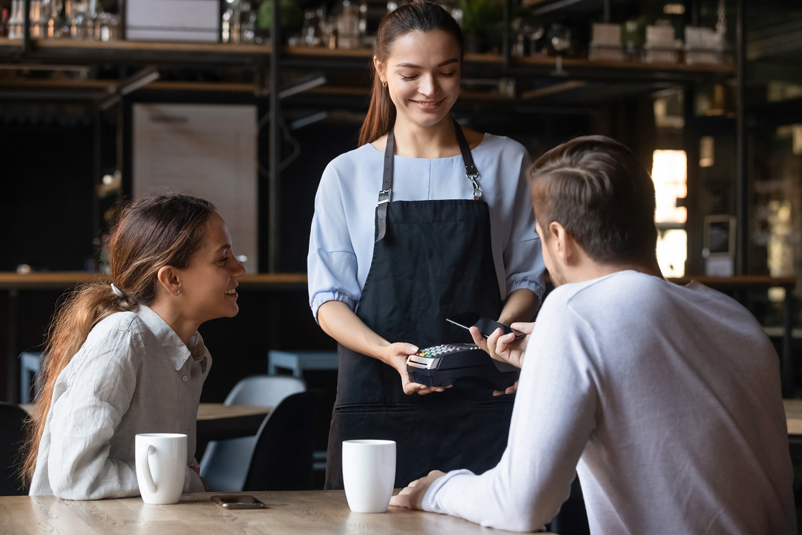 Plus de 7 clients sur 10 ressentent la hausse des prix en restauration, selon une étude