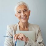 Fiche pratique ◊ Recruter des femmes seniors : une opportunité à considérer