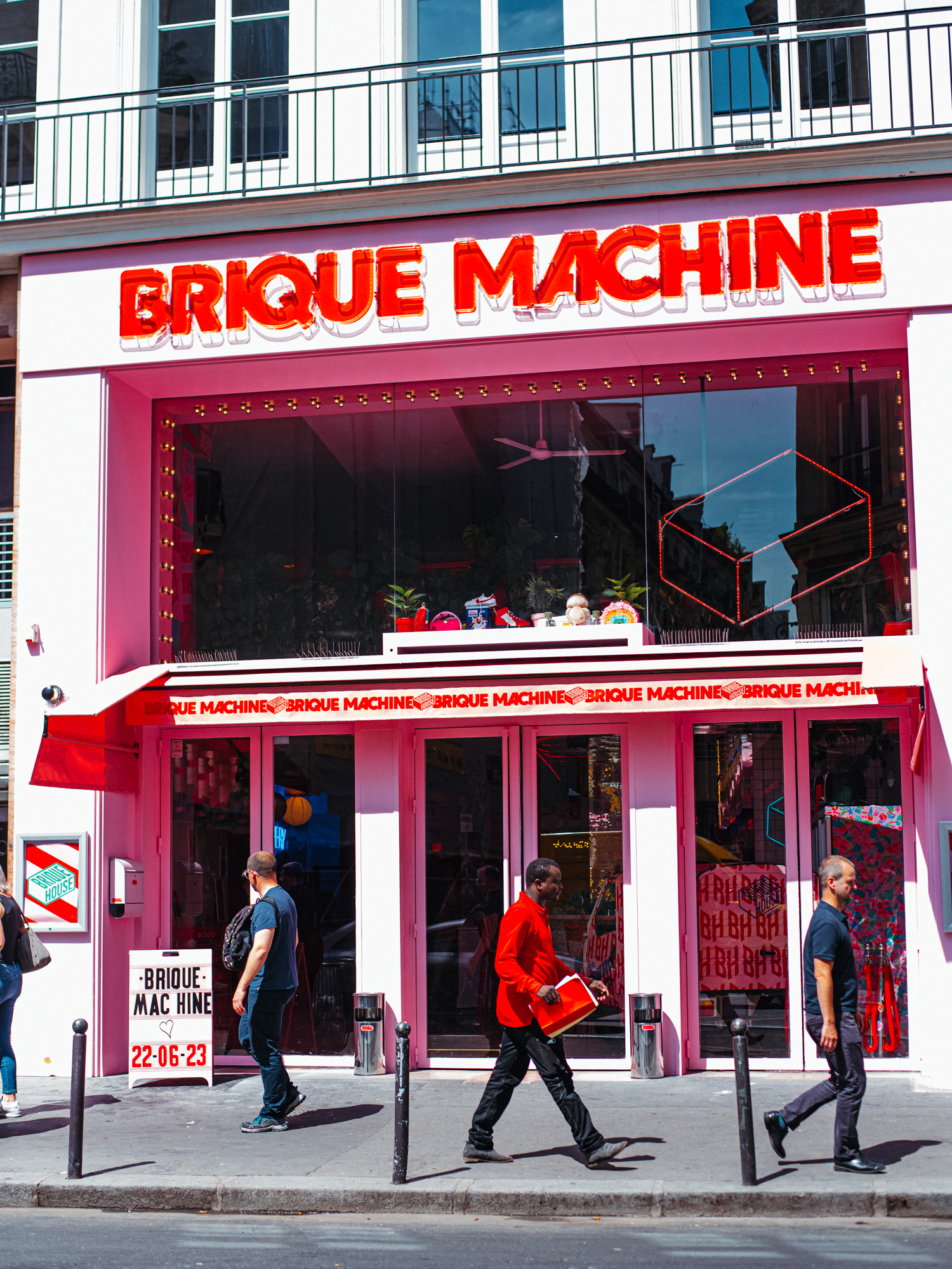 Brique House débarque à Paris avec le concept Brique Machine