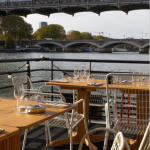 Facette, nouveau restaurant festif des quais parisiens