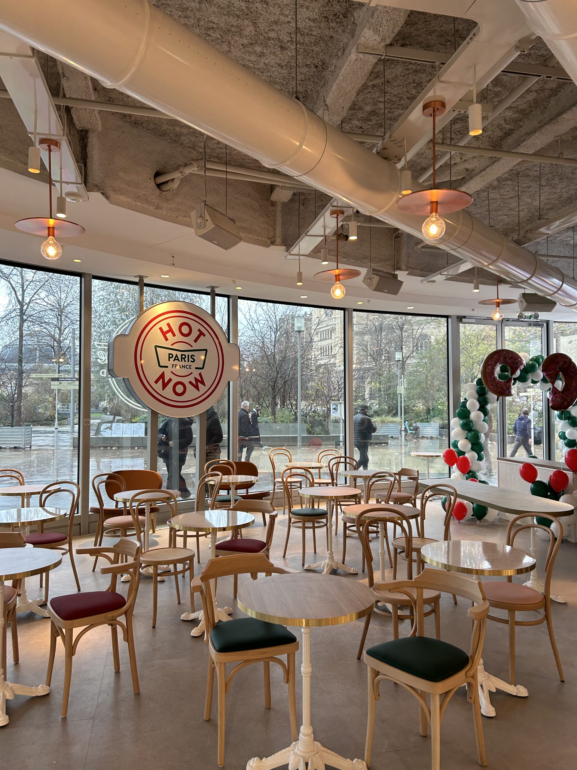 Krispy Kreme inaugure son flagship parisien