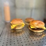 Les Wet Burgers arrivent en France avec Cosmique